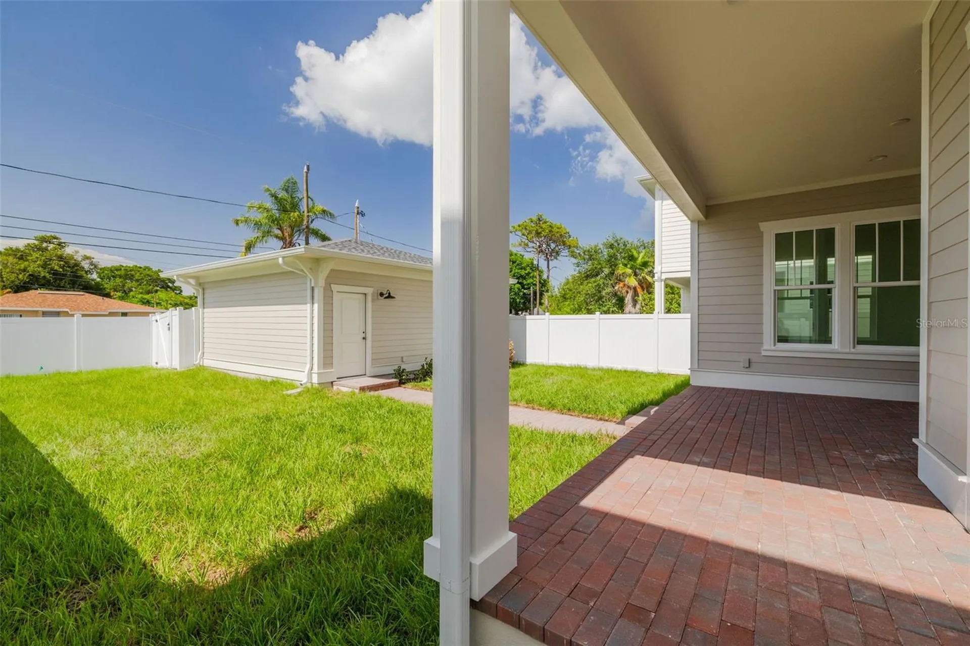 455 47th Avenue N St Petersburg FL 33703