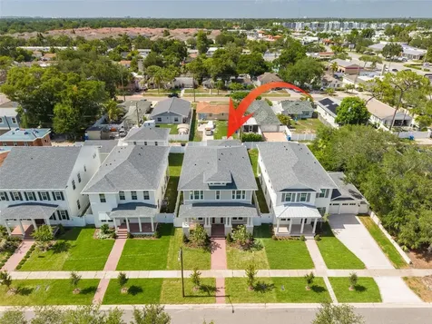 455 47th Avenue N St Petersburg FL 33703