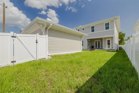 455 47th Avenue N St Petersburg FL 33703