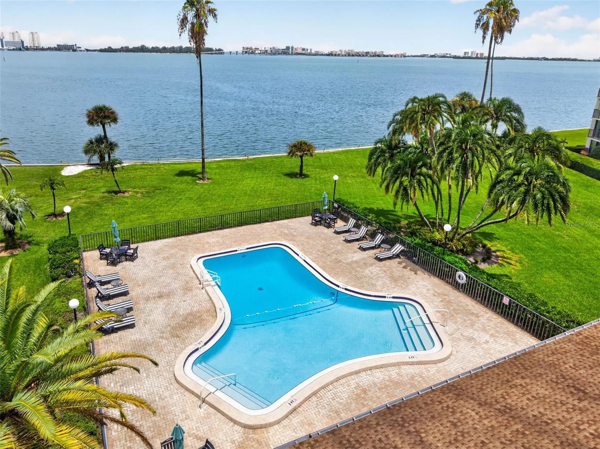 100 Oakmont Lane Belleair FL 33756