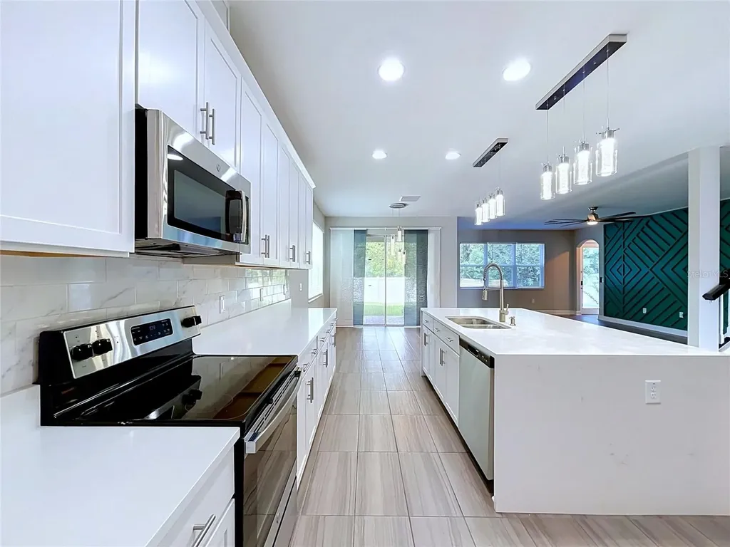 2216 Woodmen Hall Land O Lakes FL 34637
