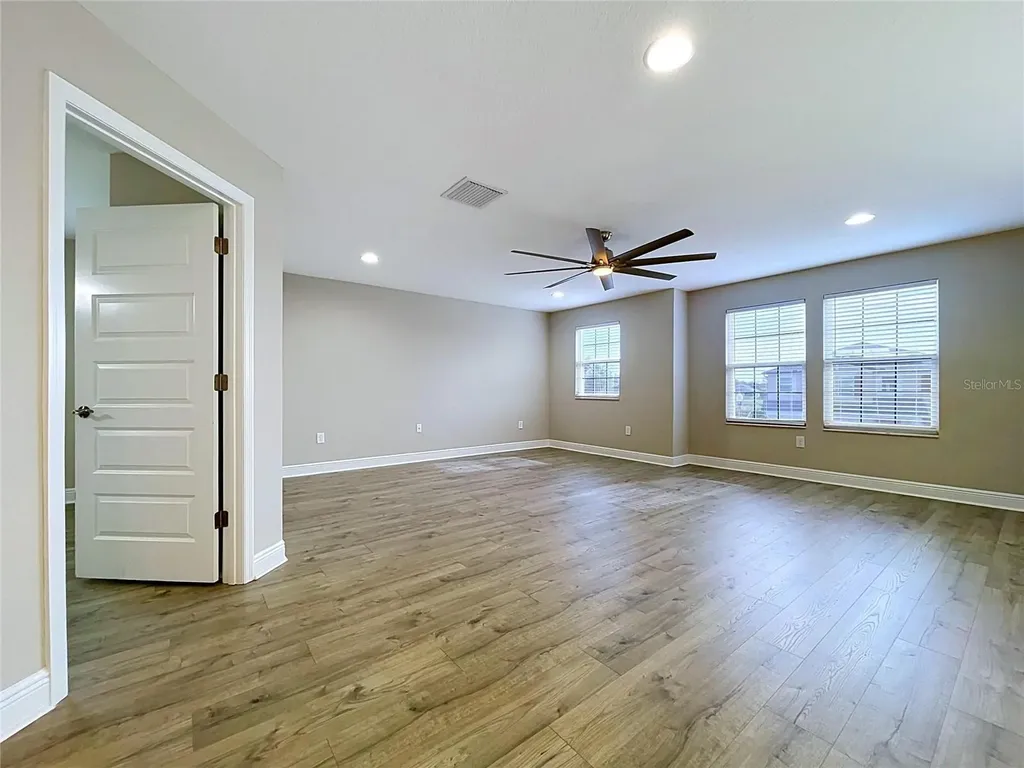 2216 Woodmen Hall Land O Lakes FL 34637