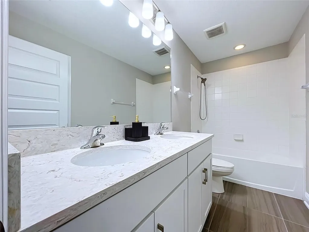 2216 Woodmen Hall Land O Lakes FL 34637