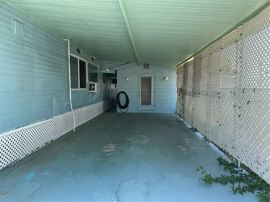 2025 Shady Cove Drive Holiday FL 34691