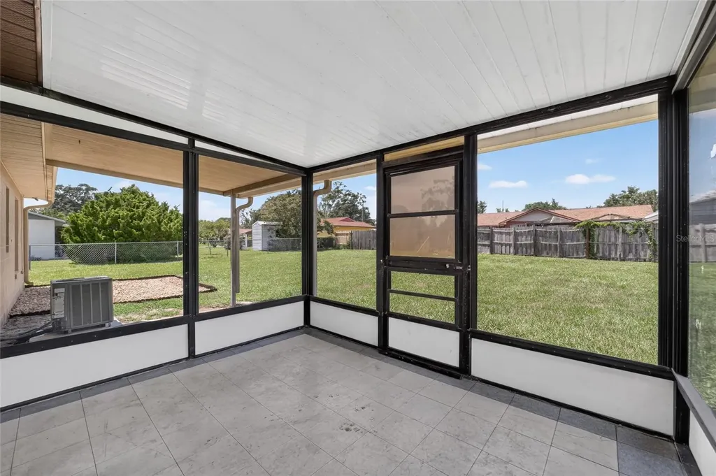 5245 SE 107th Place Belleview FL 34420