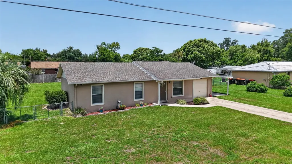 5245 SE 107th Place Belleview FL 34420