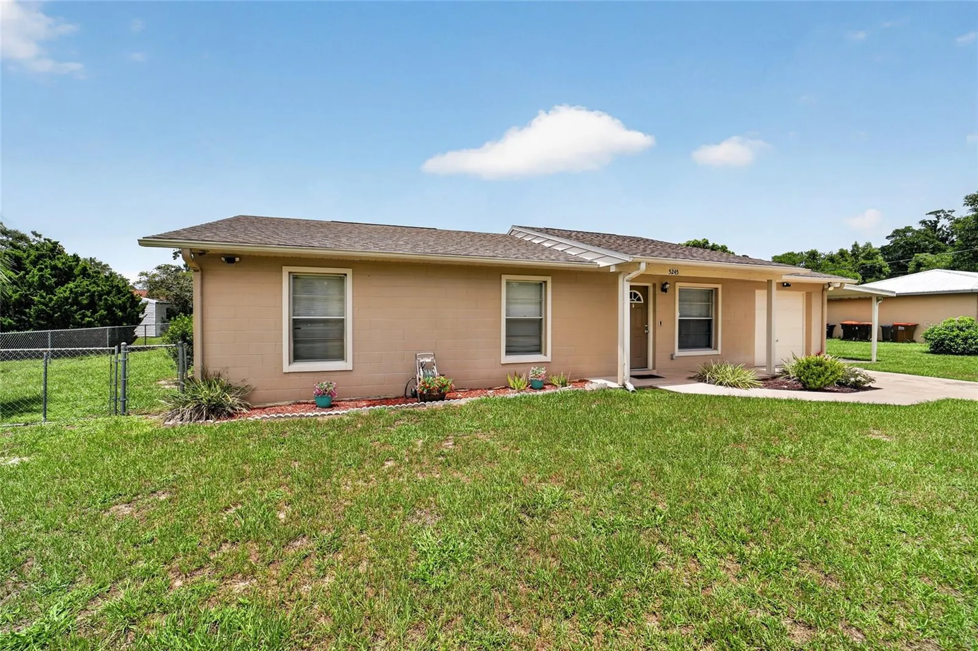 5245 SE 107th Place Belleview FL 34420