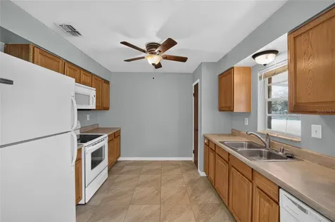 5245 SE 107th Place Belleview FL 34420
