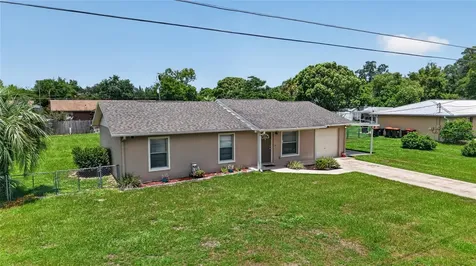 5245 SE 107th Place Belleview FL 34420