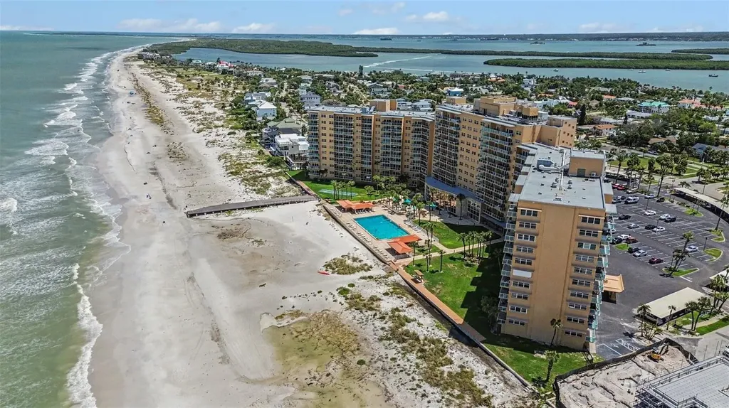 880 Mandalay Avenue Clearwater Beach FL 33767