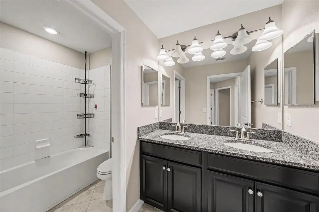 10032 Sage Creek Drive Sun City Center FL 33573
