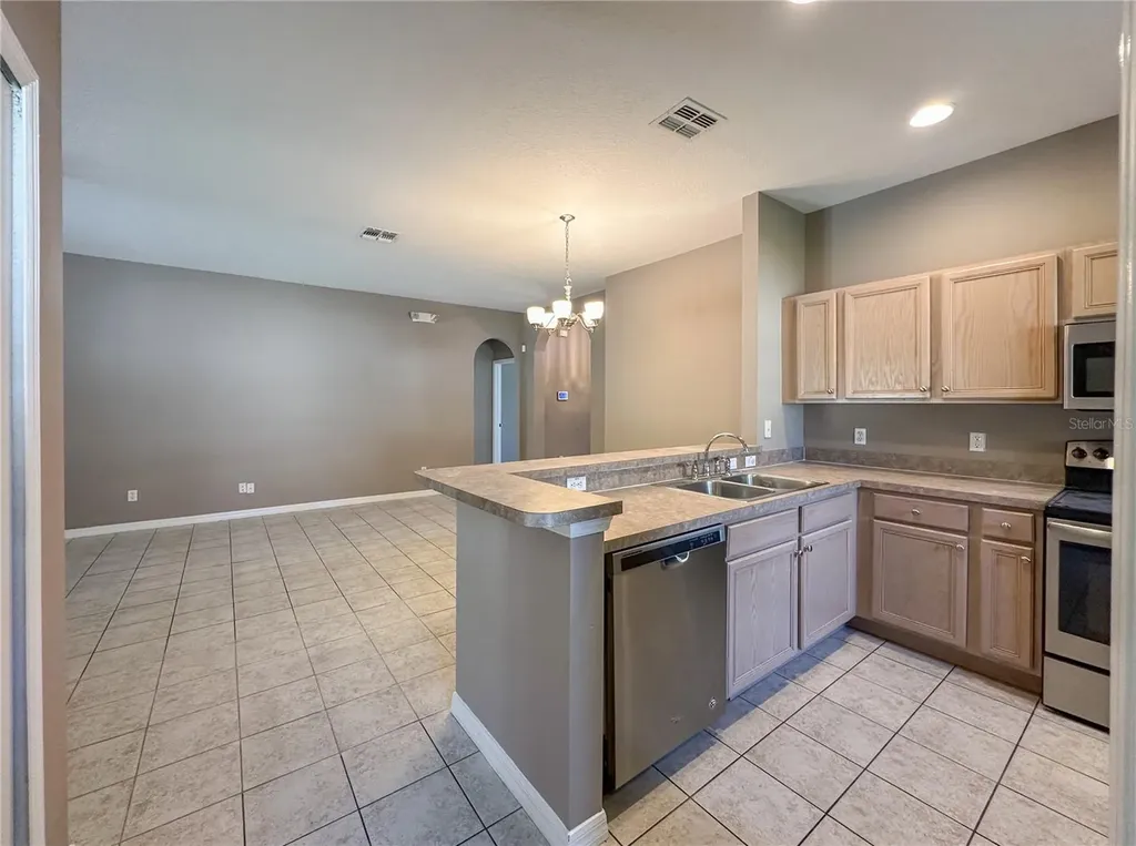 336 Magical Way Kissimmee FL 34744