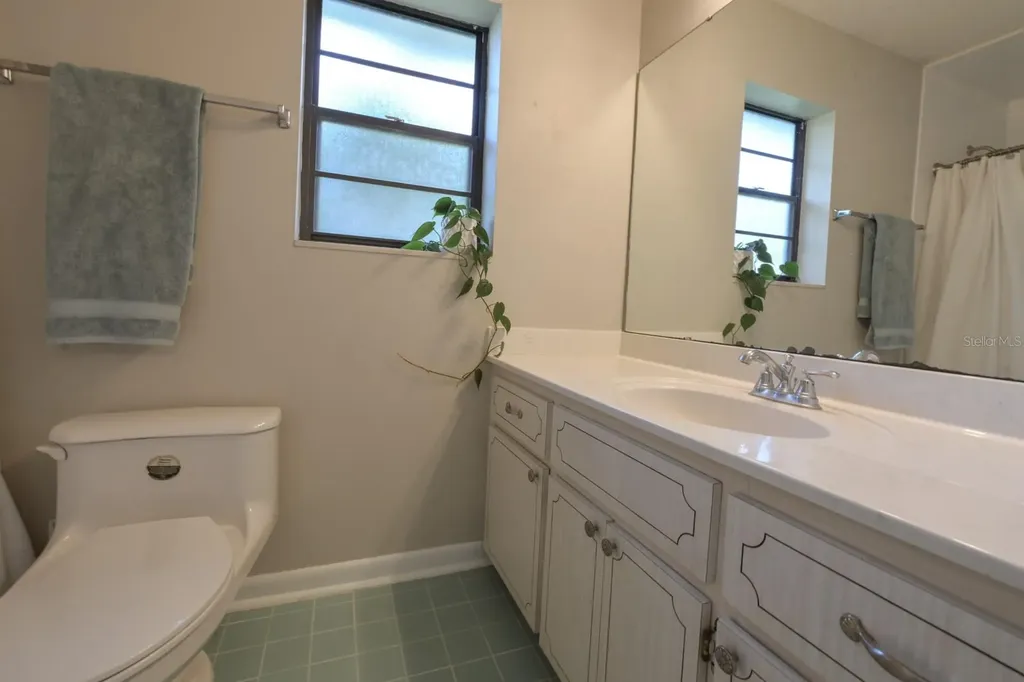 3511 NW 40th Terrace Gainesville FL 32606