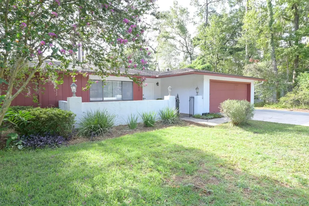 3511 NW 40th Terrace Gainesville FL 32606