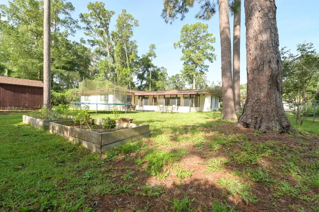 3511 NW 40th Terrace Gainesville FL 32606