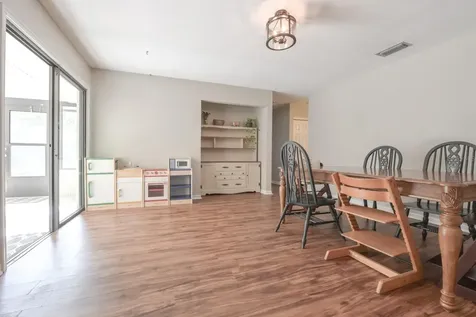 3511 NW 40th Terrace Gainesville FL 32606
