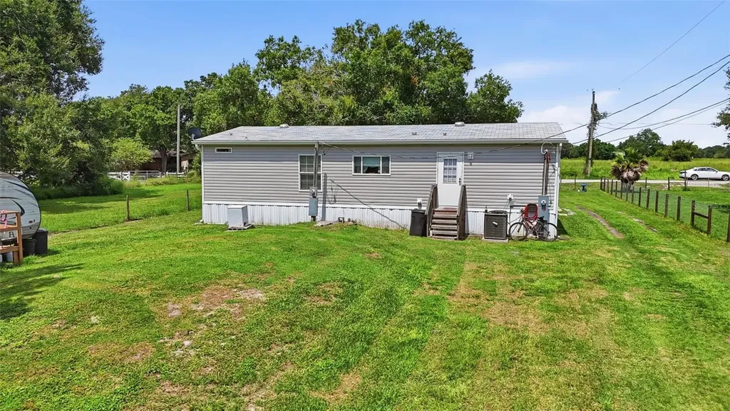 2086 NW Genes Little Acres Avenue Arcadia FL 34266