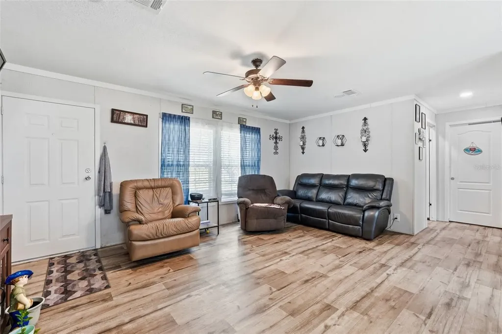 2086 NW Genes Little Acres Avenue Arcadia FL 34266
