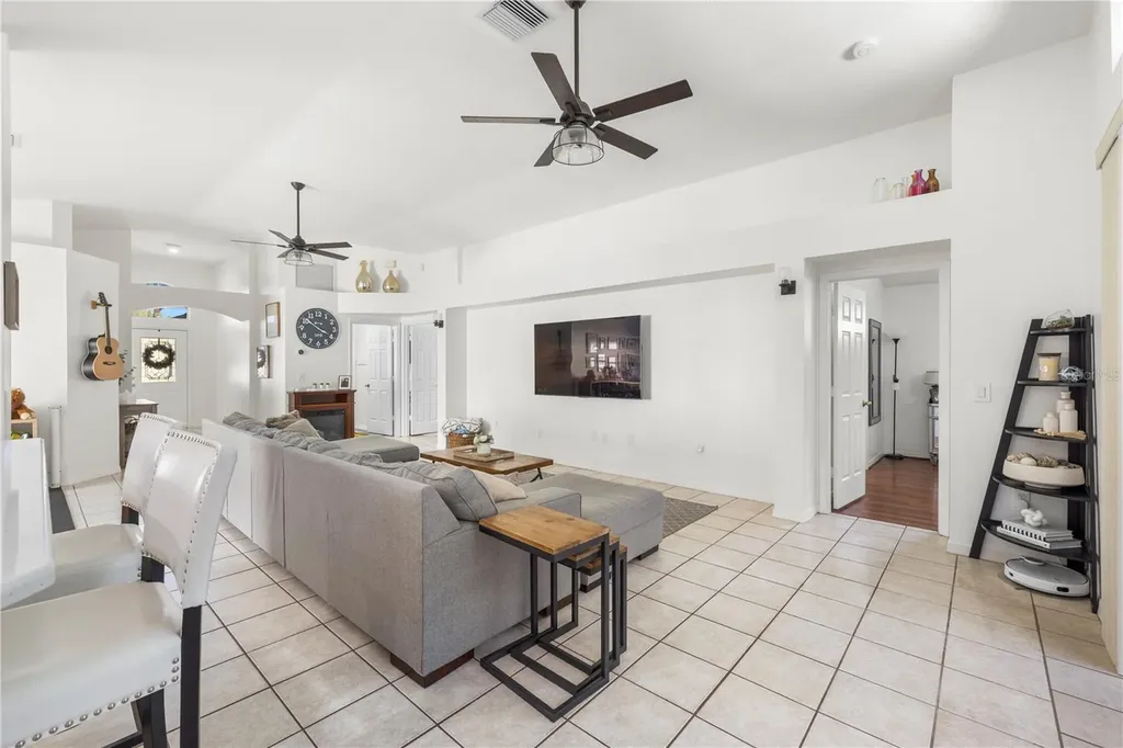 30923 Iverson Drive Wesley Chapel FL 33543