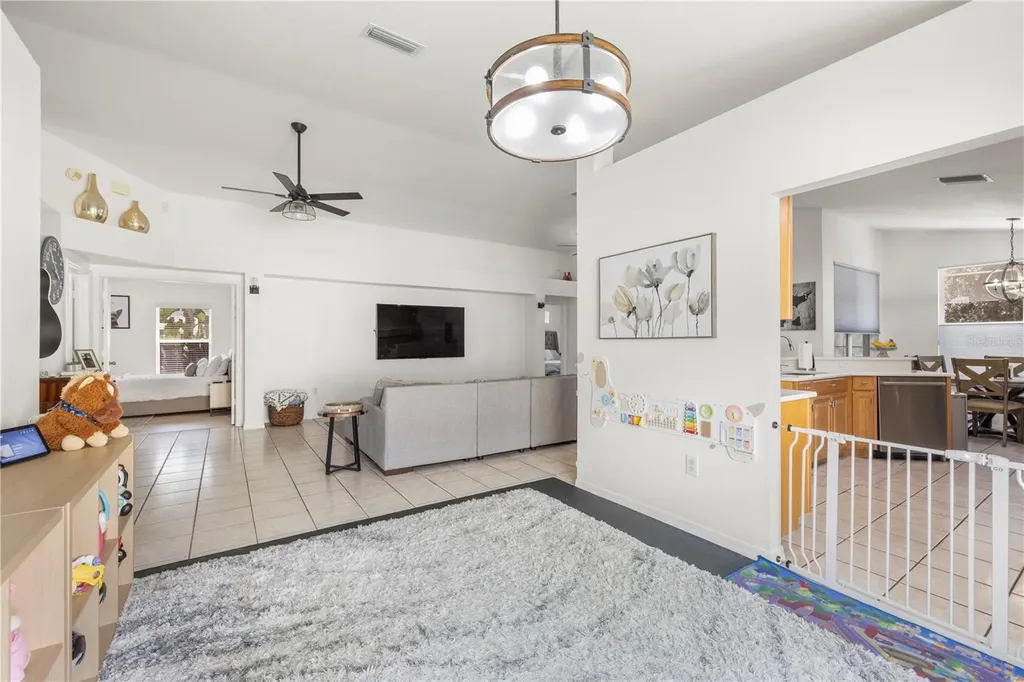 30923 Iverson Drive Wesley Chapel FL 33543