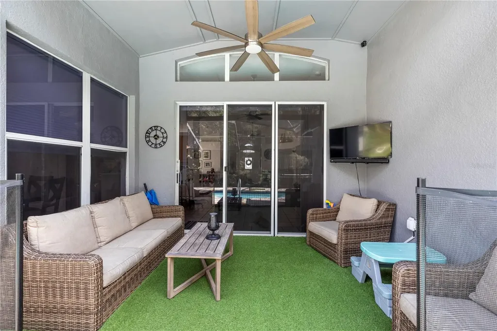 30923 Iverson Drive Wesley Chapel FL 33543