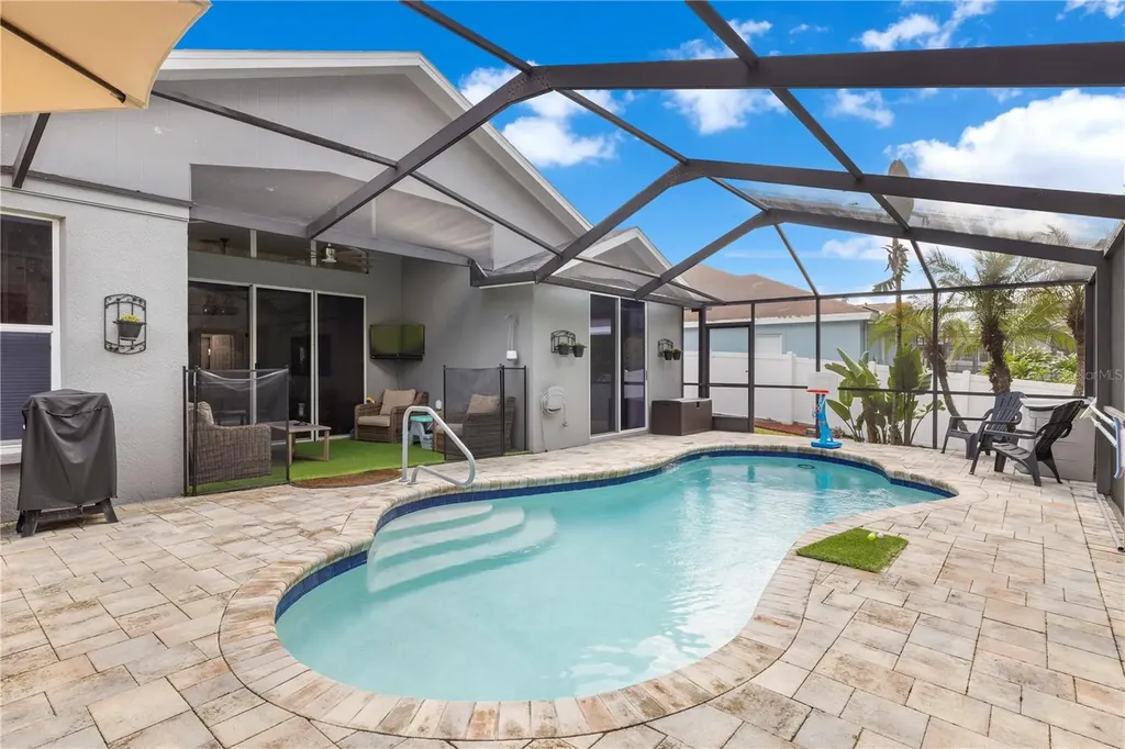 30923 Iverson Drive Wesley Chapel FL 33543