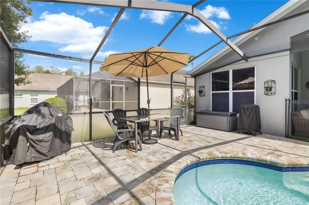 30923 Iverson Drive Wesley Chapel FL 33543