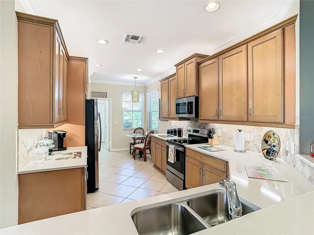 4935 Marble Springs Circle Wimauma FL 33598