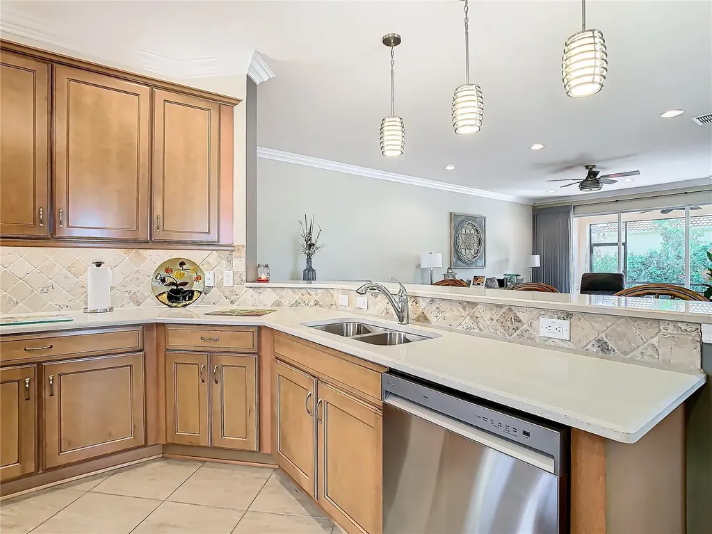 4935 Marble Springs Circle Wimauma FL 33598