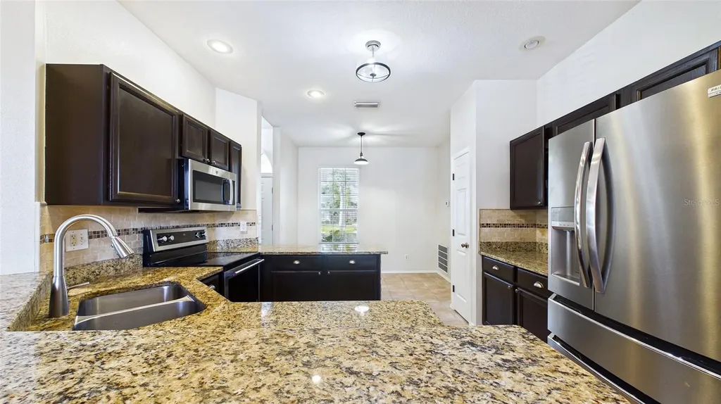 4021 3rd Avenue E Bradenton FL 34208