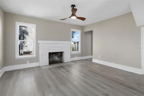 821 E Lemon Avenue Eustis FL 32726