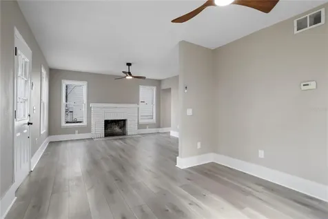 821 E Lemon Avenue Eustis FL 32726