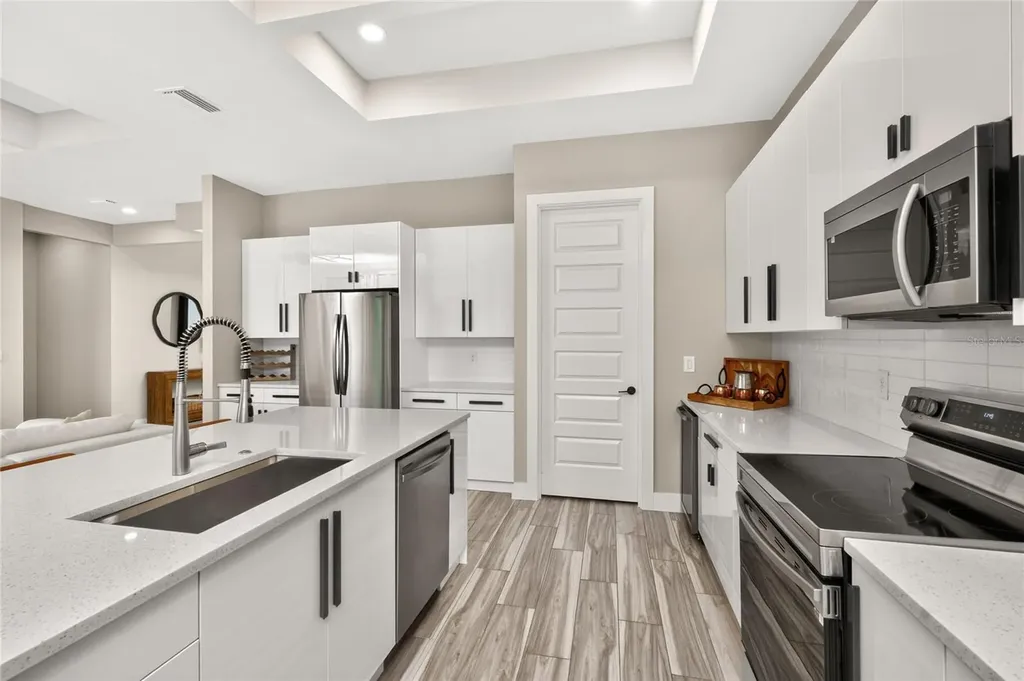 253 Long Meadow Lane Rotonda West FL 33947
