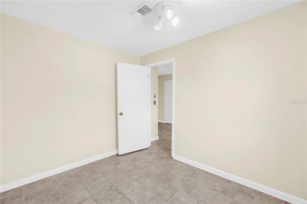 5403 Sweetwater Terrace Circle Tampa FL 33634