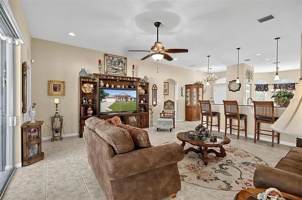 2 Lytton Lane Palm Coast FL 32137