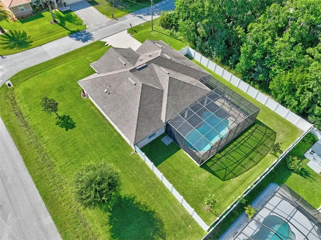 2 Lytton Lane Palm Coast FL 32137