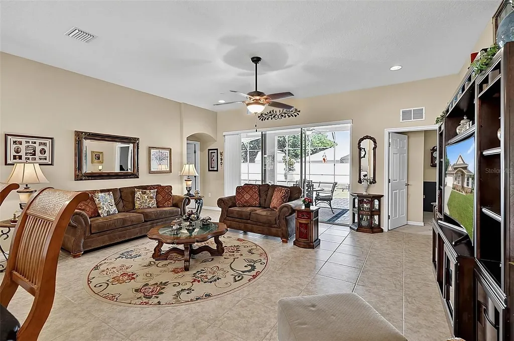 2 Lytton Lane Palm Coast FL 32137