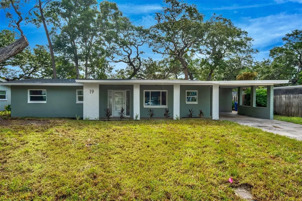 19 Ventura Drive Dunedin FL 34698