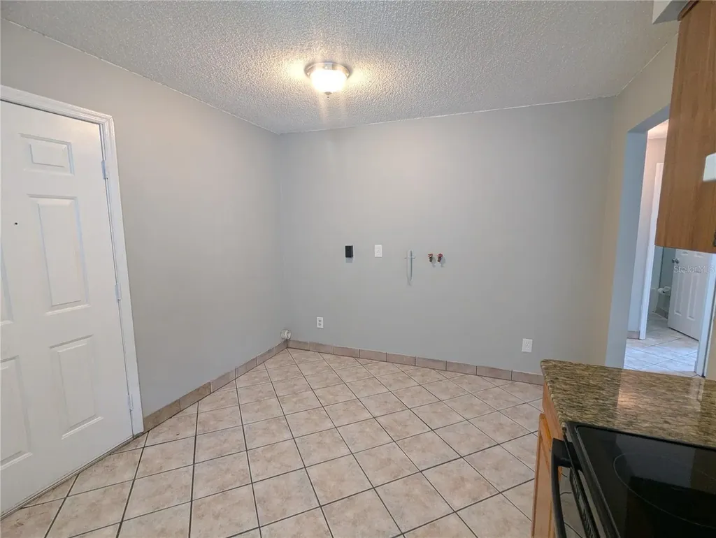 910 South Center Street Eustis FL 32726