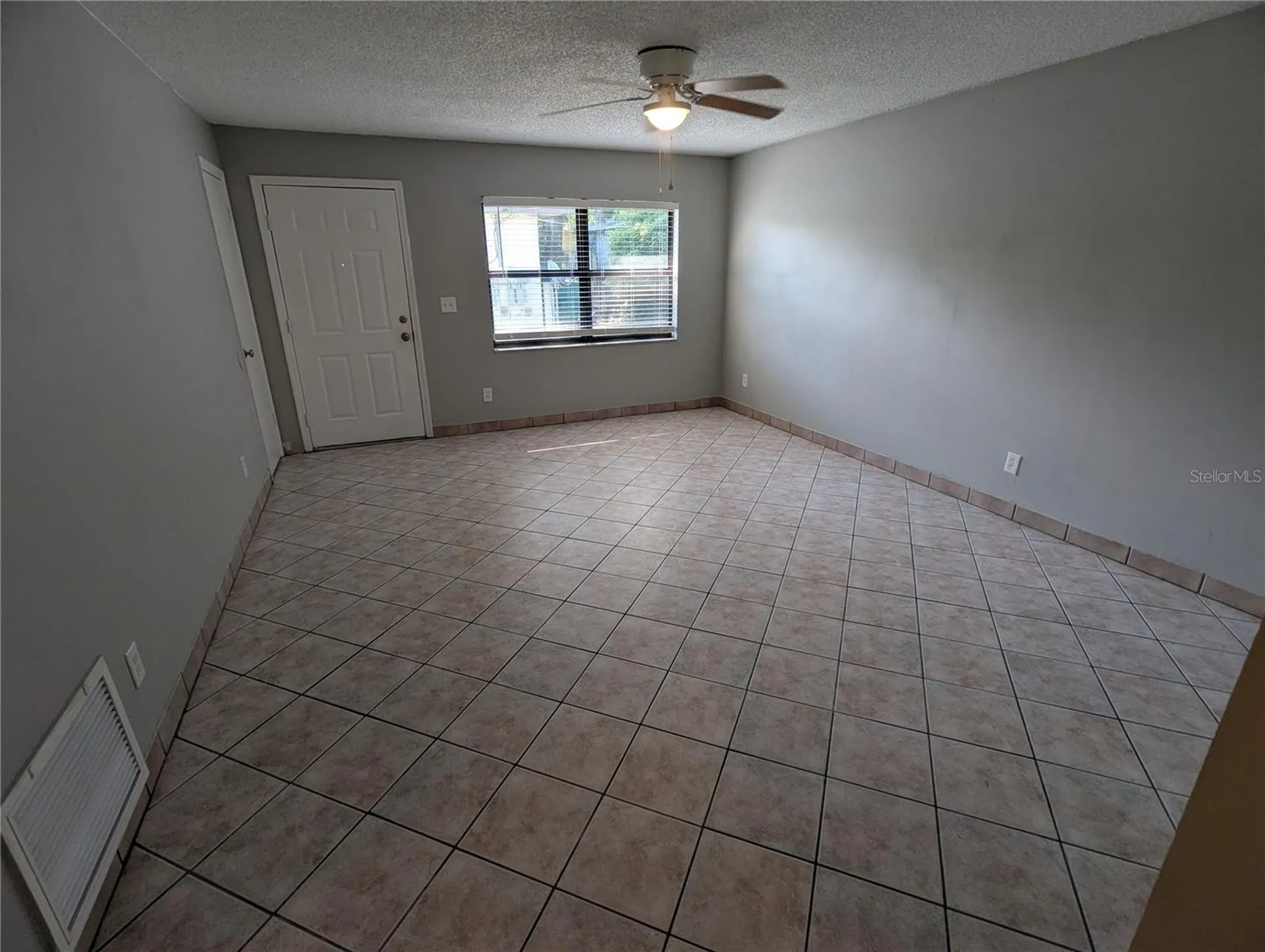 910 South Center Street Eustis FL 32726
