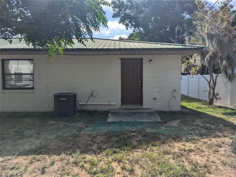 910 South Center Street Eustis FL 32726