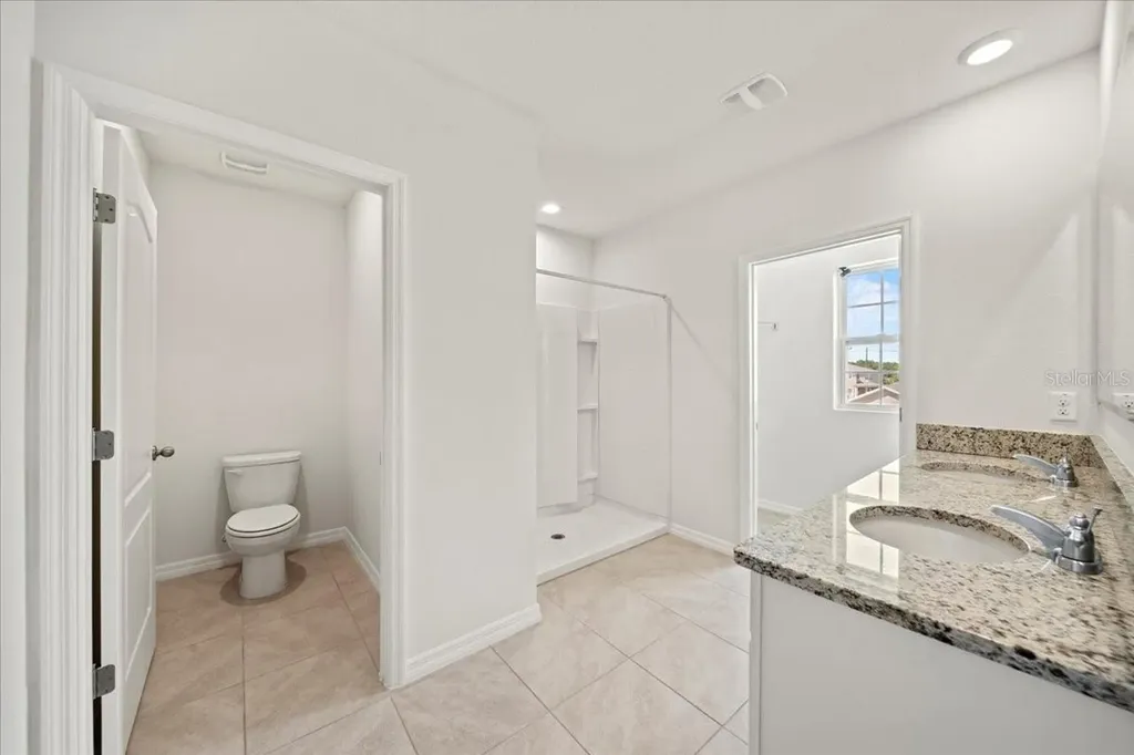 1933 Pristine Loop Lakeland FL 33811