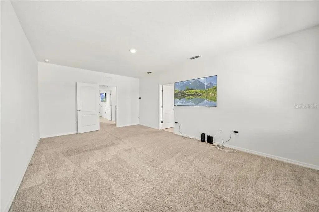 1933 Pristine Loop Lakeland FL 33811