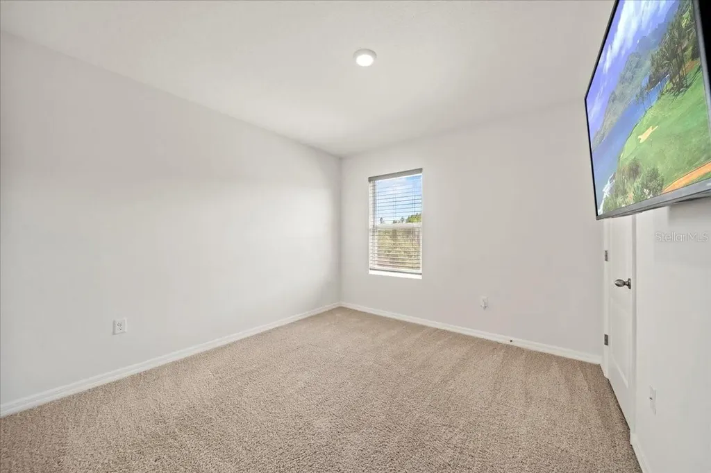 1933 Pristine Loop Lakeland FL 33811