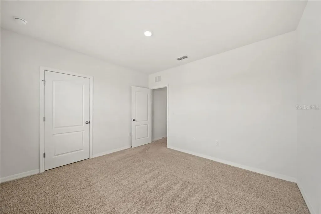 1933 Pristine Loop Lakeland FL 33811