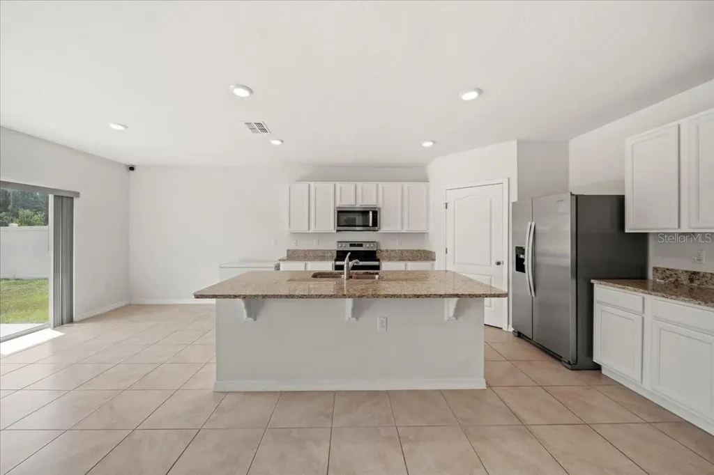 1933 Pristine Loop Lakeland FL 33811
