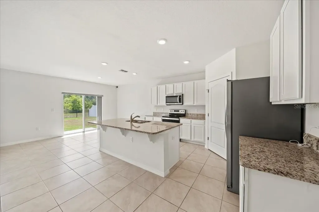 1933 Pristine Loop Lakeland FL 33811