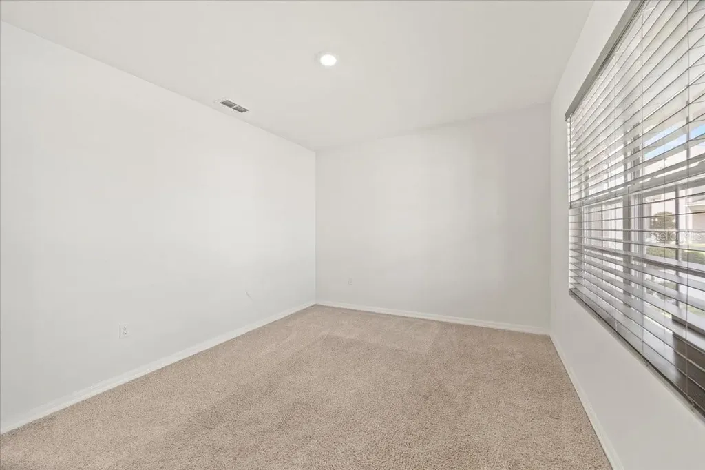 1933 Pristine Loop Lakeland FL 33811
