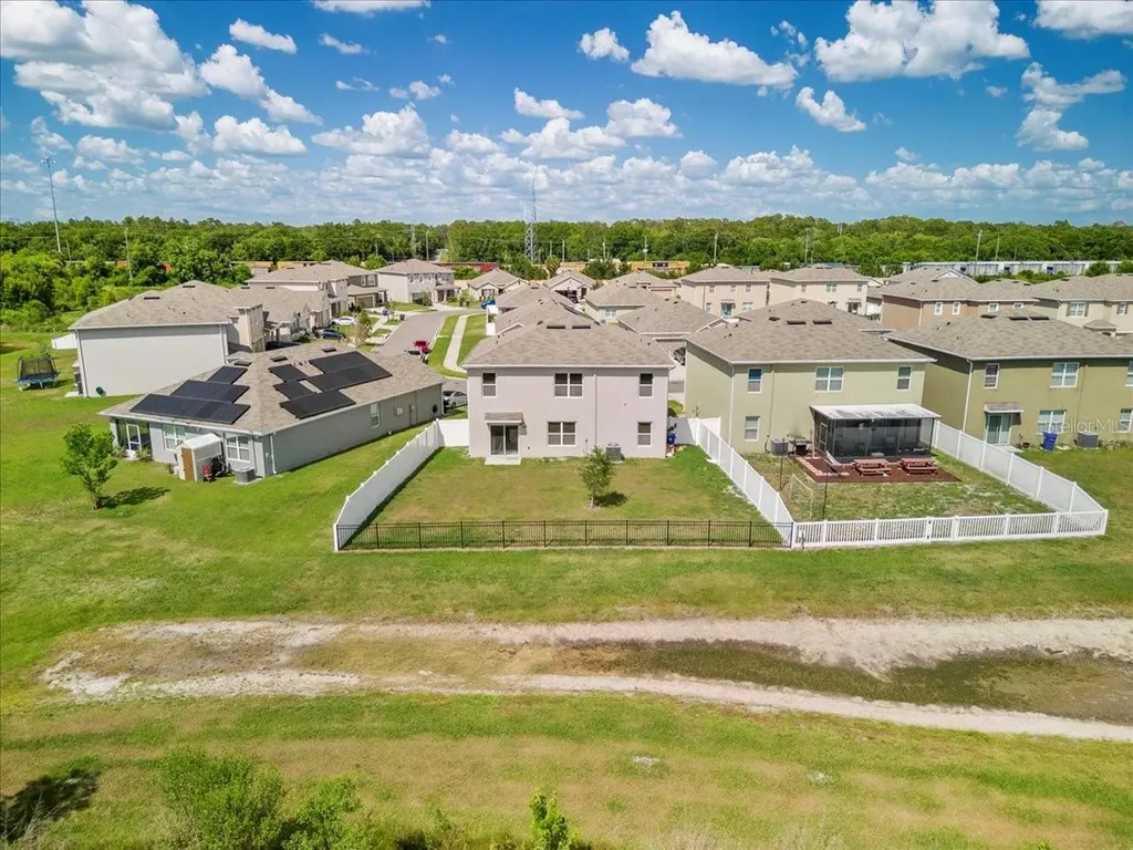 1933 Pristine Loop Lakeland FL 33811