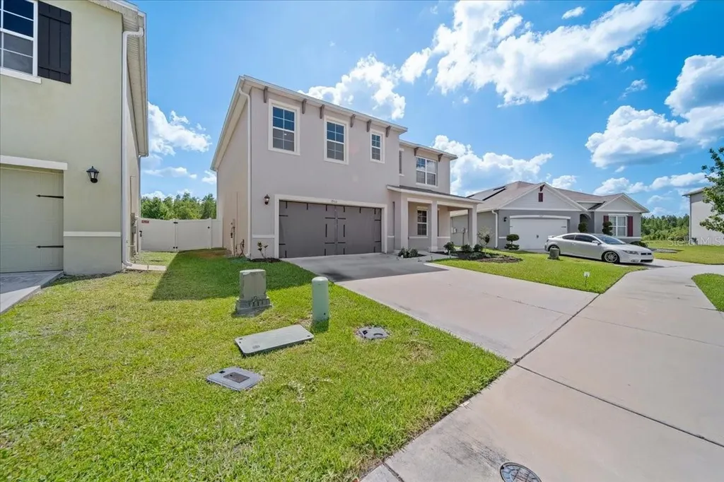 1933 Pristine Loop Lakeland FL 33811